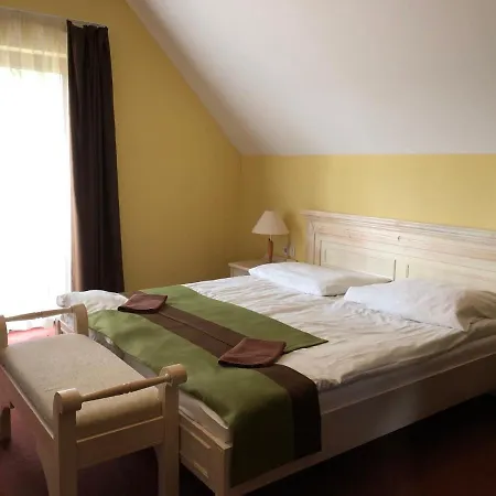 To Apartmanhazak Apartment