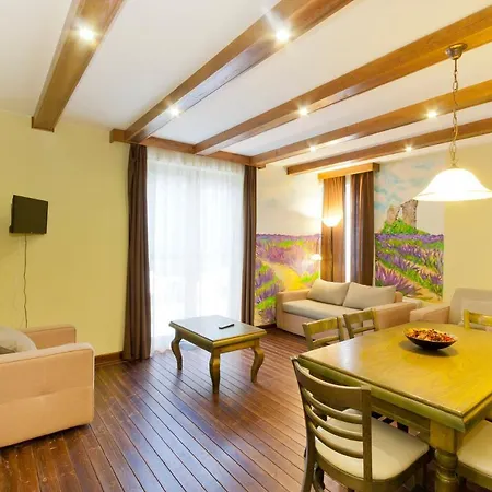 To Apartmanhazak * Bánk