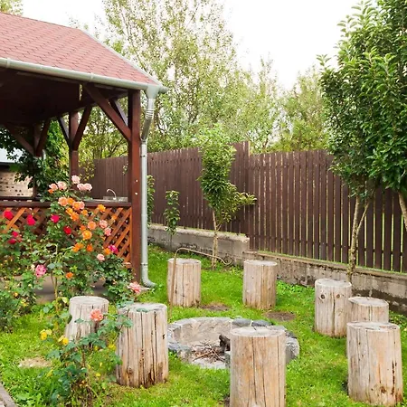 To Apartmanhazak Bánk