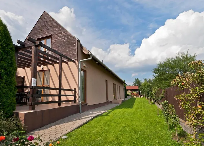Lejlighed To Apartmanhazak *