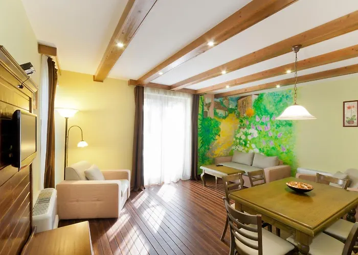 Lejlighed To Apartmanhazak