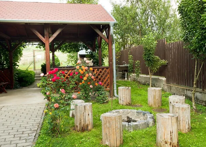 To Apartmanhazak Lejlighed